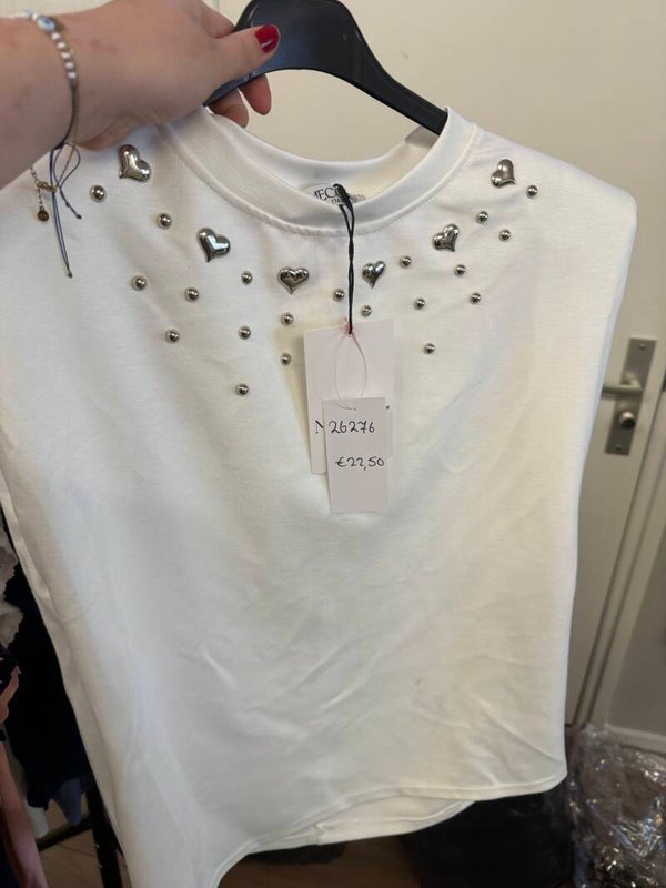 26276 Luna Studs heart top wit