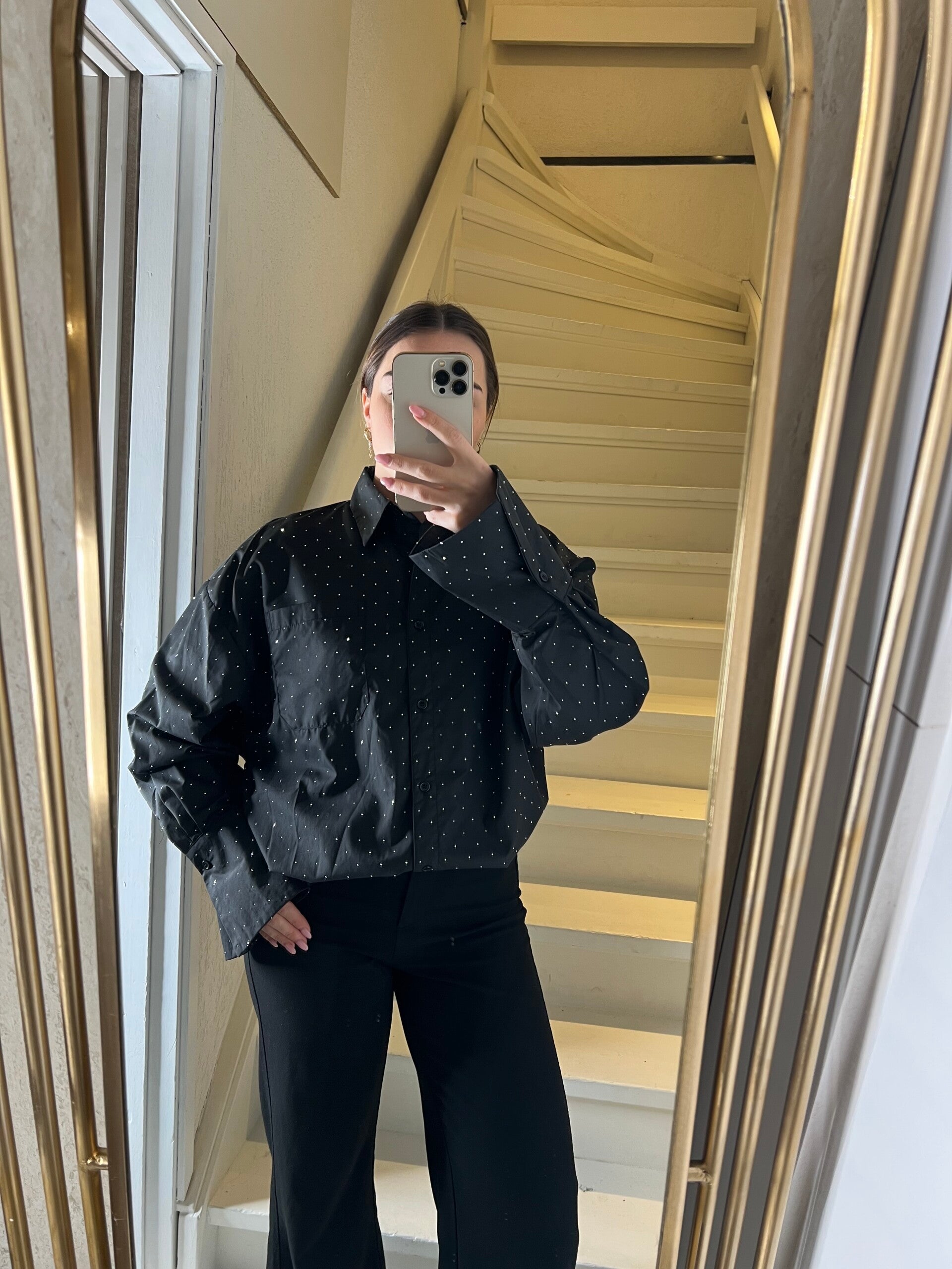 024 Zwarte blouse glitter studs