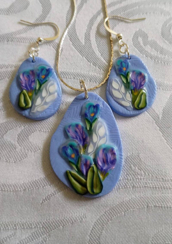 The Midnight Meadow Necklace Set