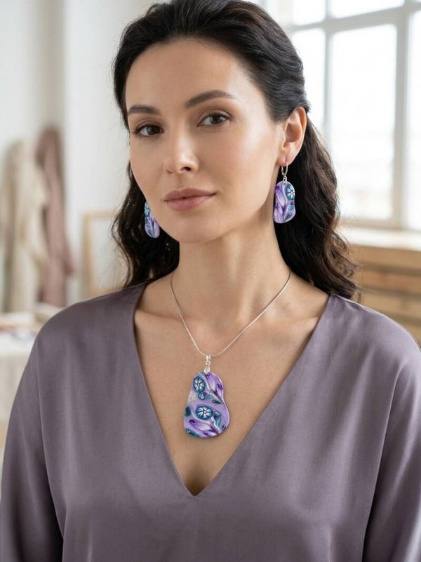 The Violet Garden Pebble Pendant Set
