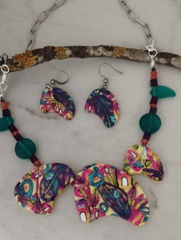 Mi Casita Statement Necklace set