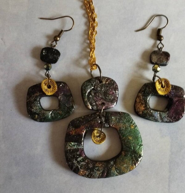 Cosmic Design Necklace and Earrings  Set