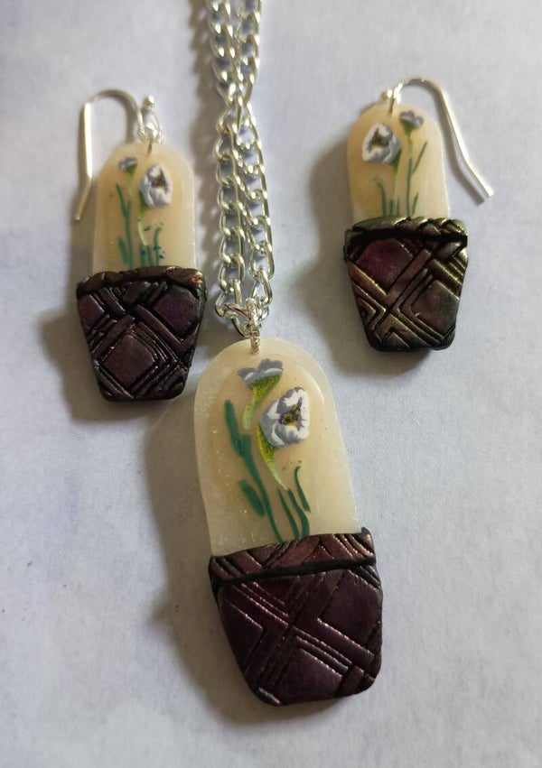 Delicate Gray Flower Pot Necklace set