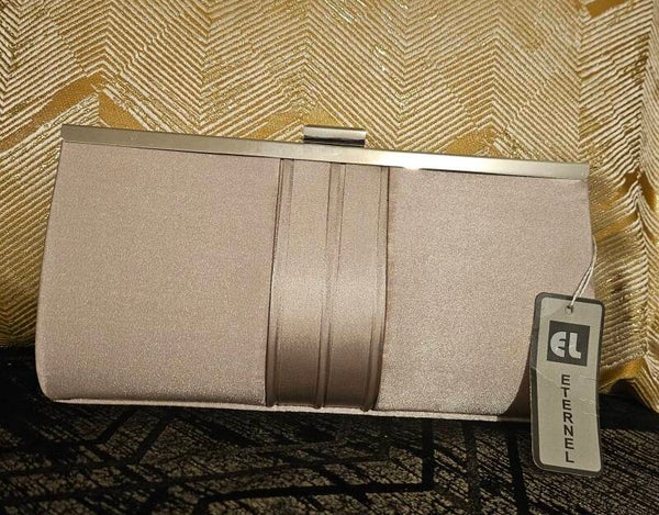 Pochette beige doré