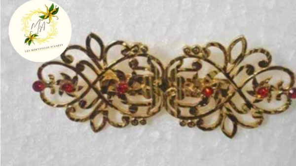 Broche