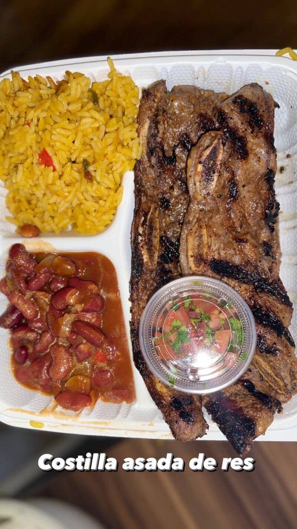 Grilled beef ribs