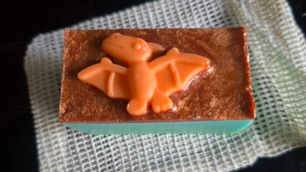 Cinnamon and orange dino bar
