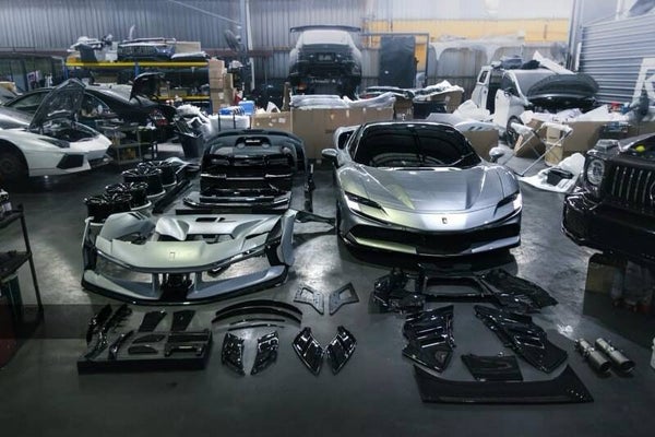 Ferrari SF90 to SF90XX Style Body Kit