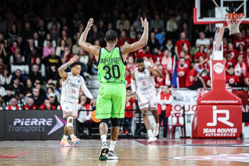 cholet-sassari-03-01-573-standard-lh9nfy.jpg
