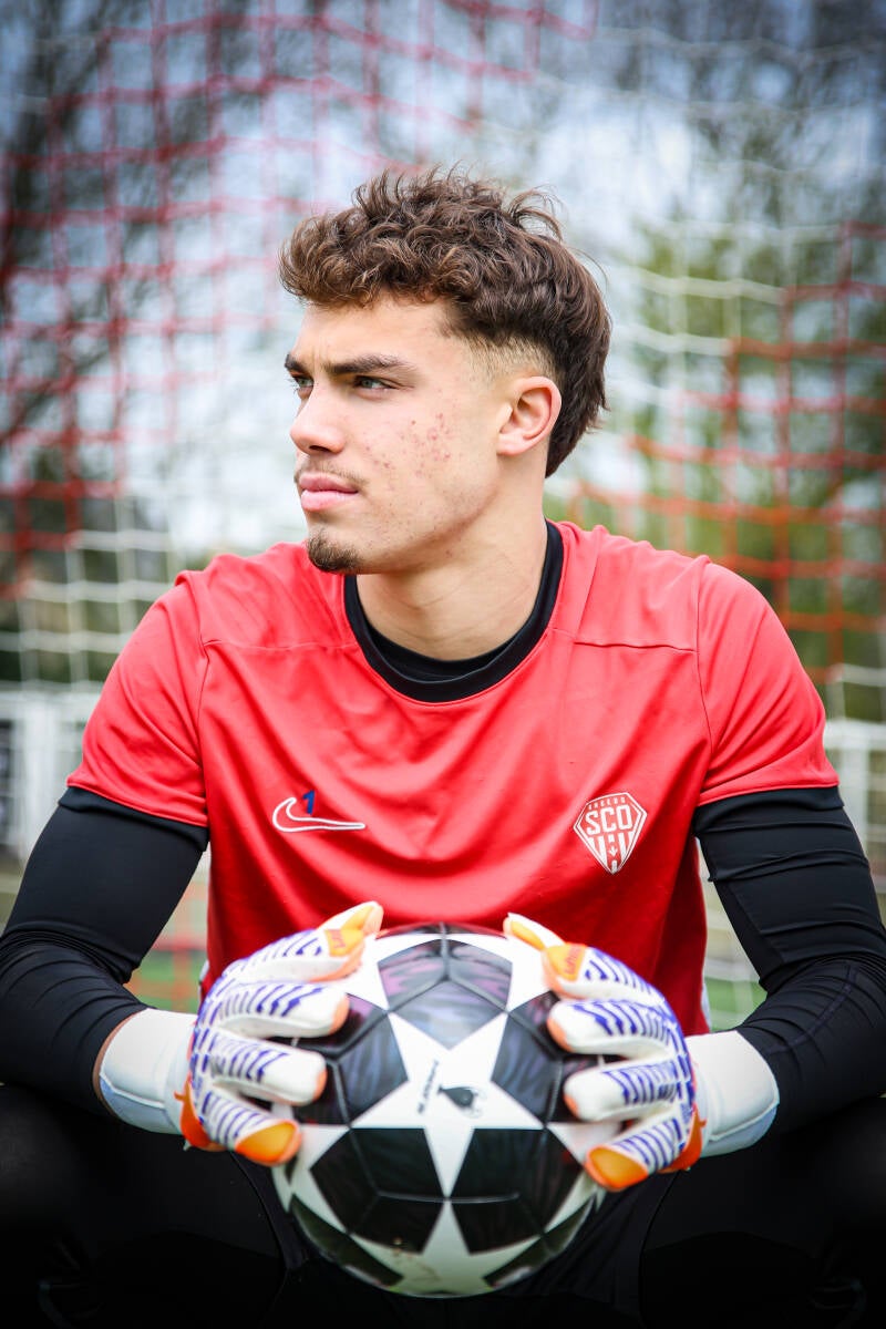 shooting-foot-yann-2026-177-standard.jpg