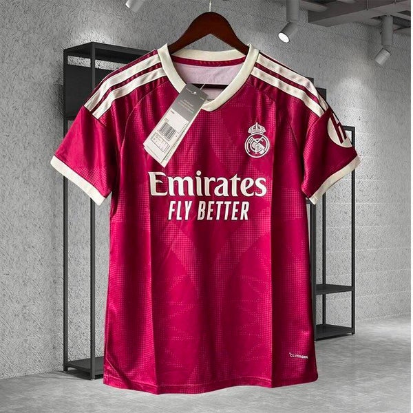 Tercera equipación Real Madrid 2027