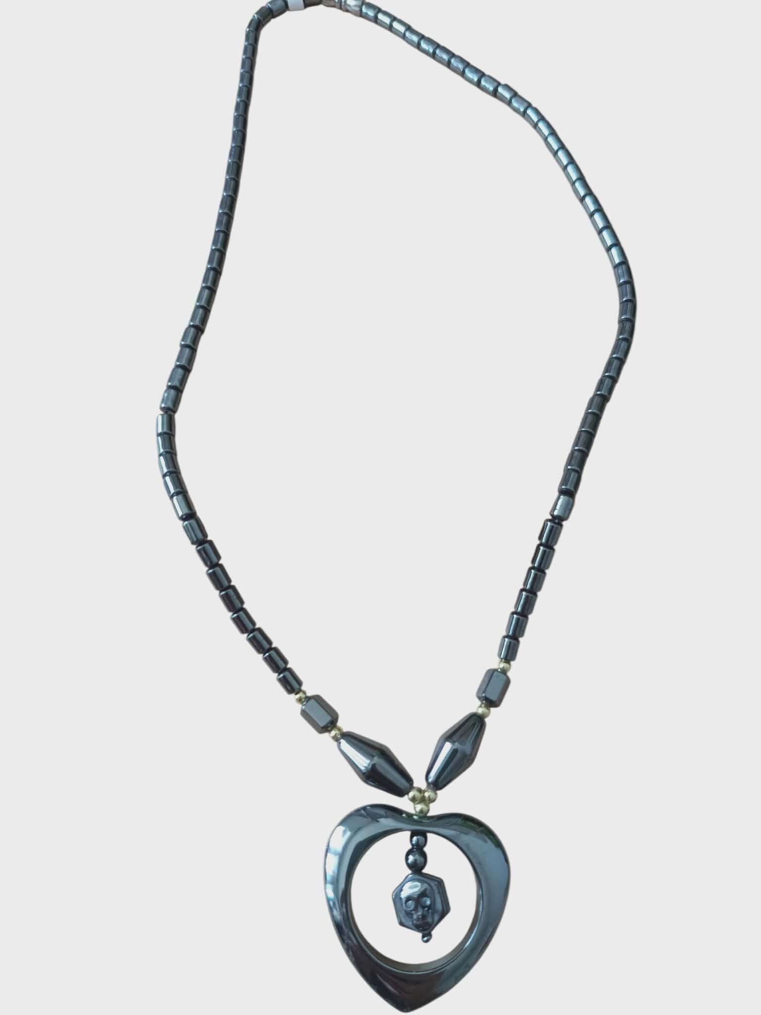 Collier Hématite Coeur " Tête de Mort "