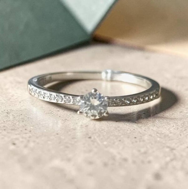 Bague Moissanite & Zirconium