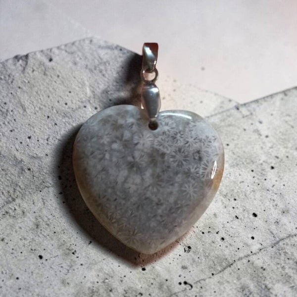 Pendentif Corail " Coeur " n°4