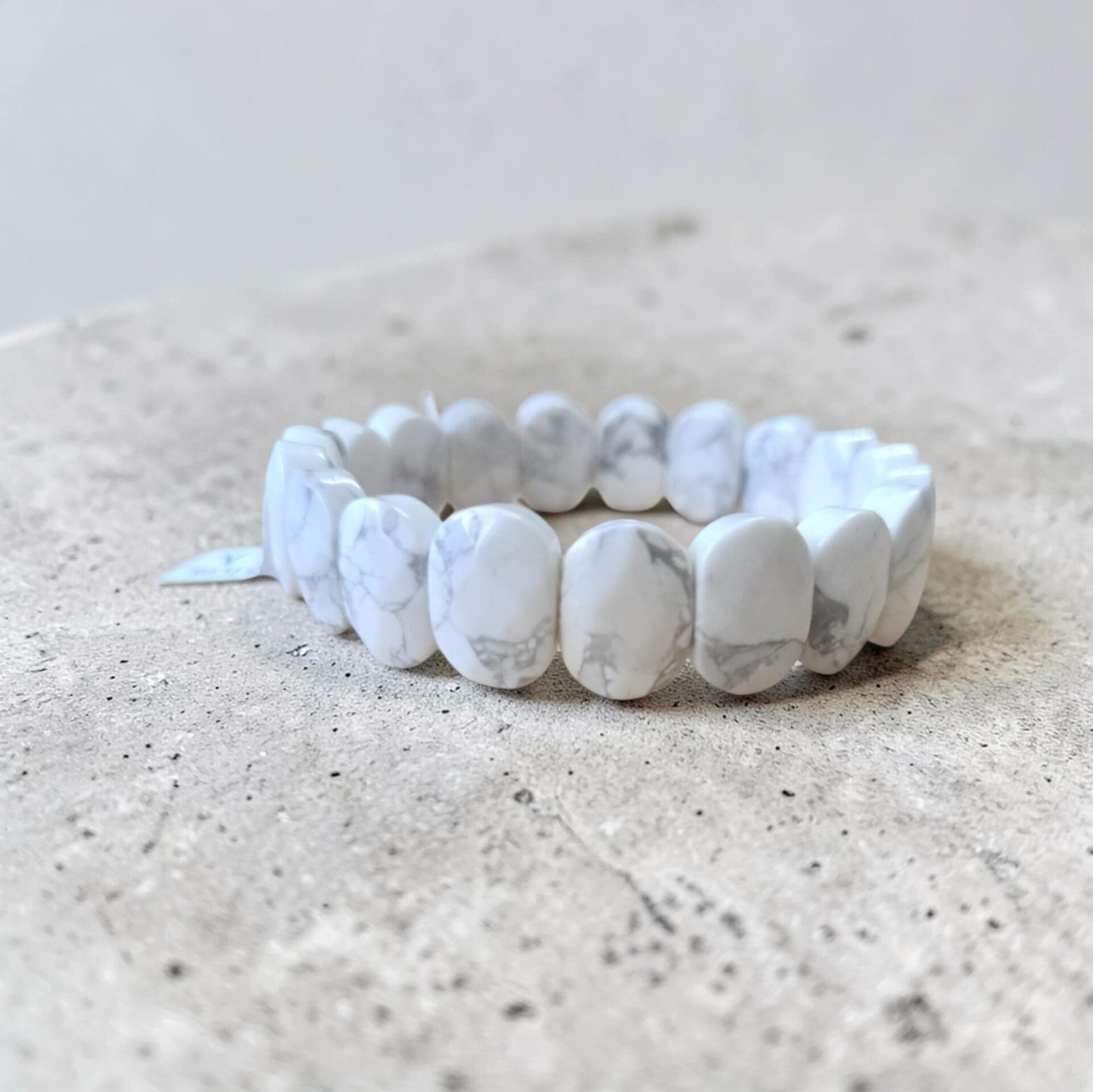 Bracelet Howlite Oval Facetté