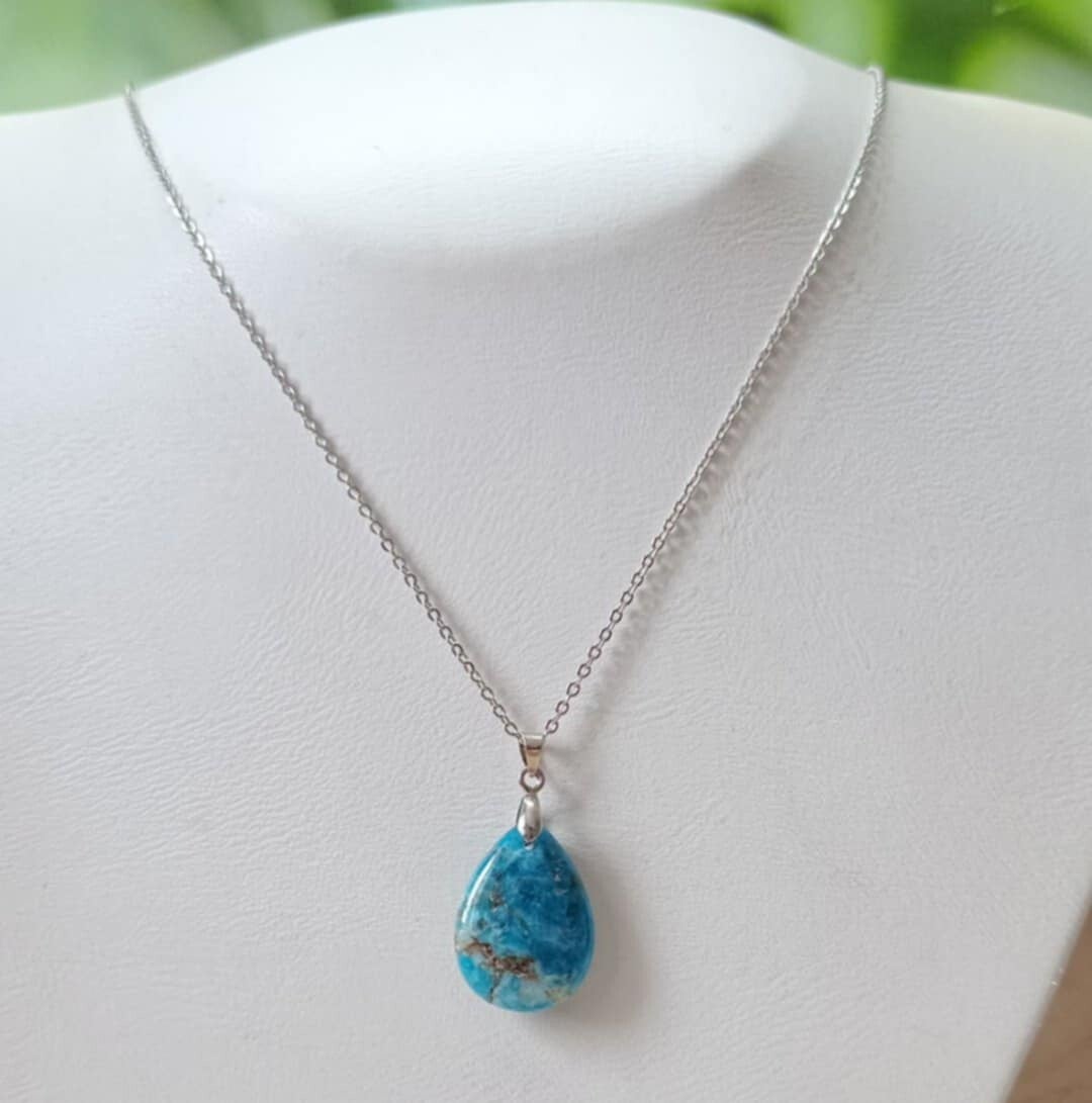 Collier Apatite Bleue " Goutte " Grade A