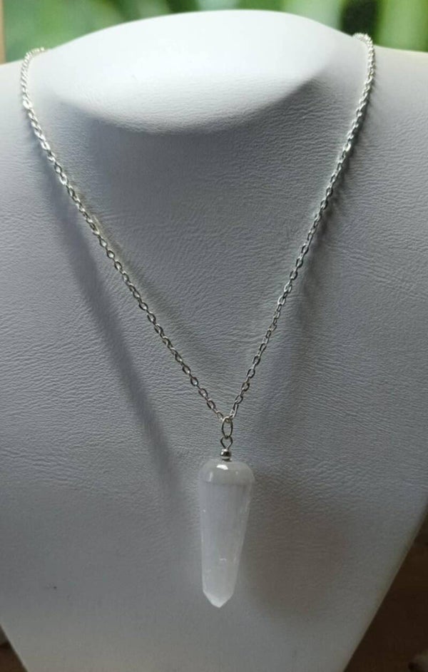Collier Sélénite Blanche " Cône "