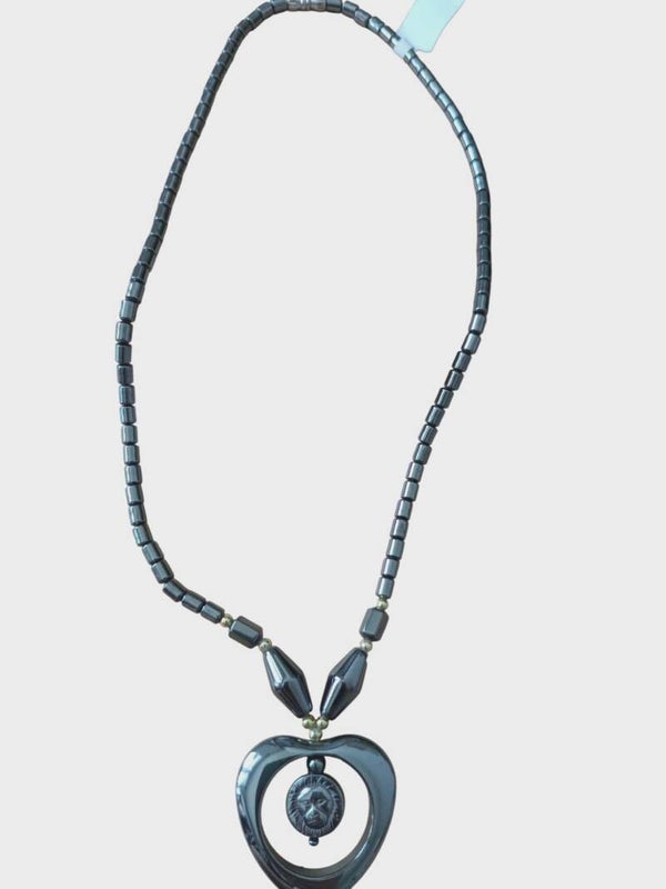 Collier Hématite Coeur " Tête de Lion "