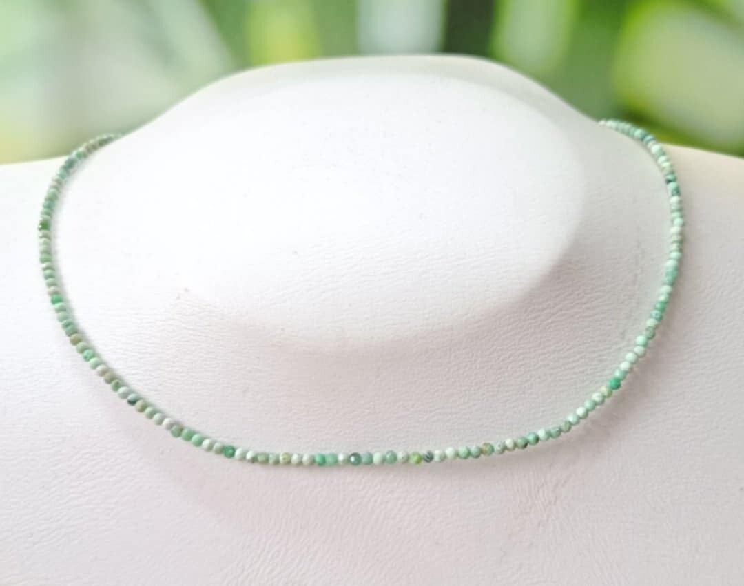 Collier Turquoise Africaine facetté 2.5mm