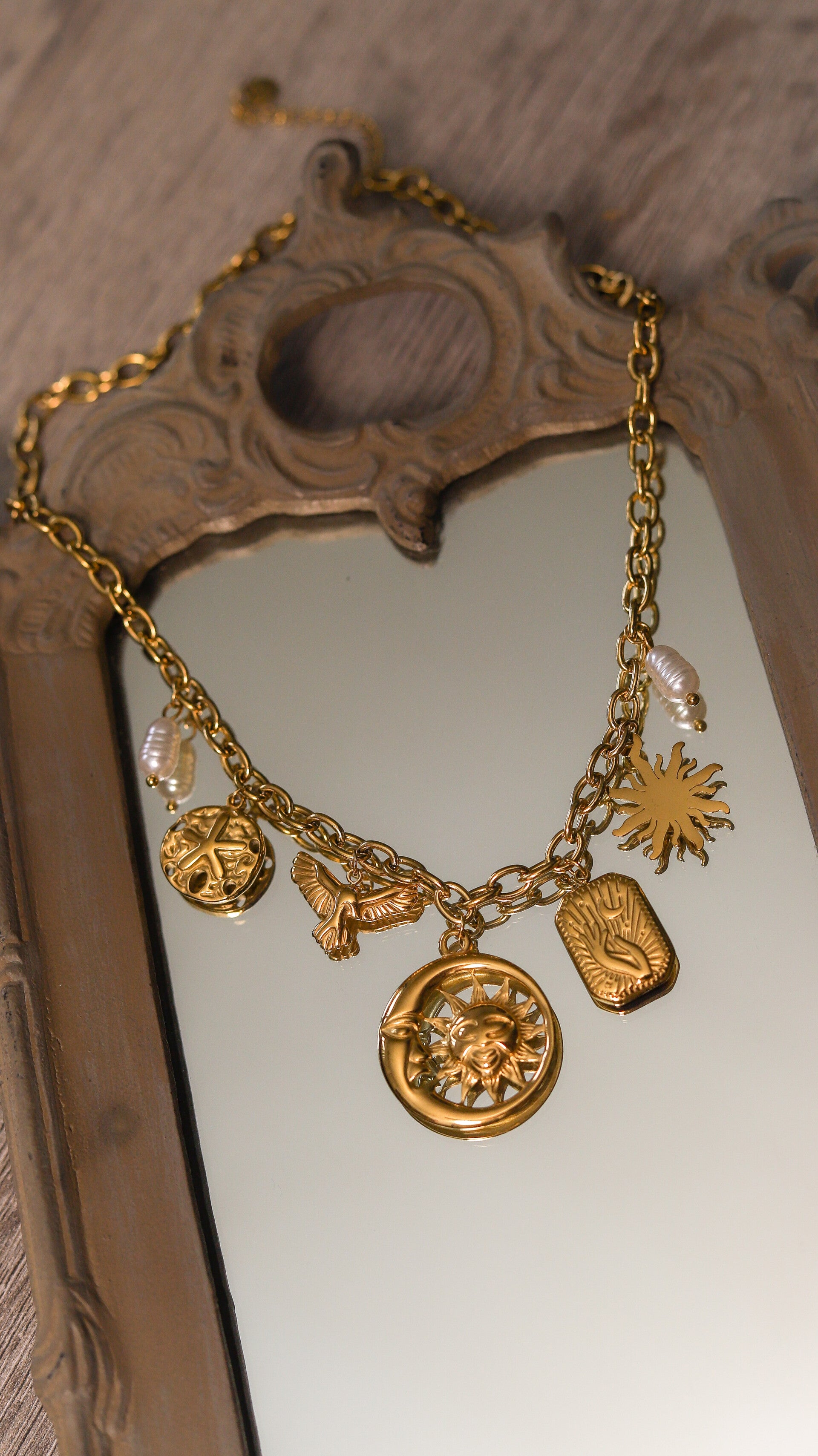 Bedelketting zon en maan