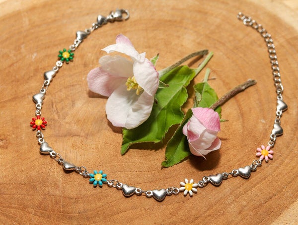 Enkelbandje daisy met hartjes