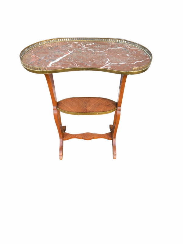 Table volante de forme rognon