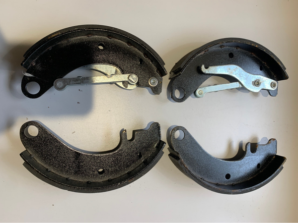 machoires de frein avant 220mm 2cv fourgonnette Méhari Dyane STOCK NEUF