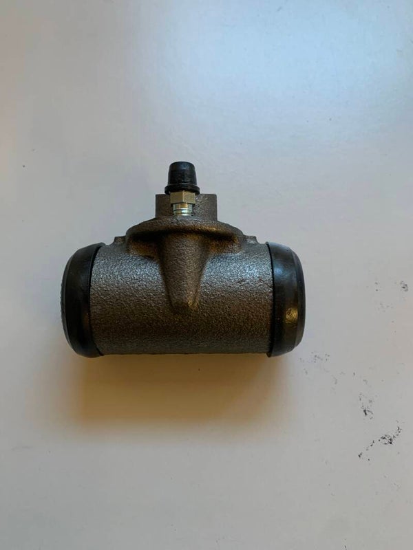 Cylindre de roue avant m8x125 dot