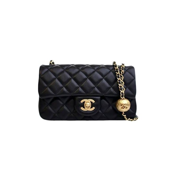 CHANEL Mini Flap Bag With Gold Charm Noir