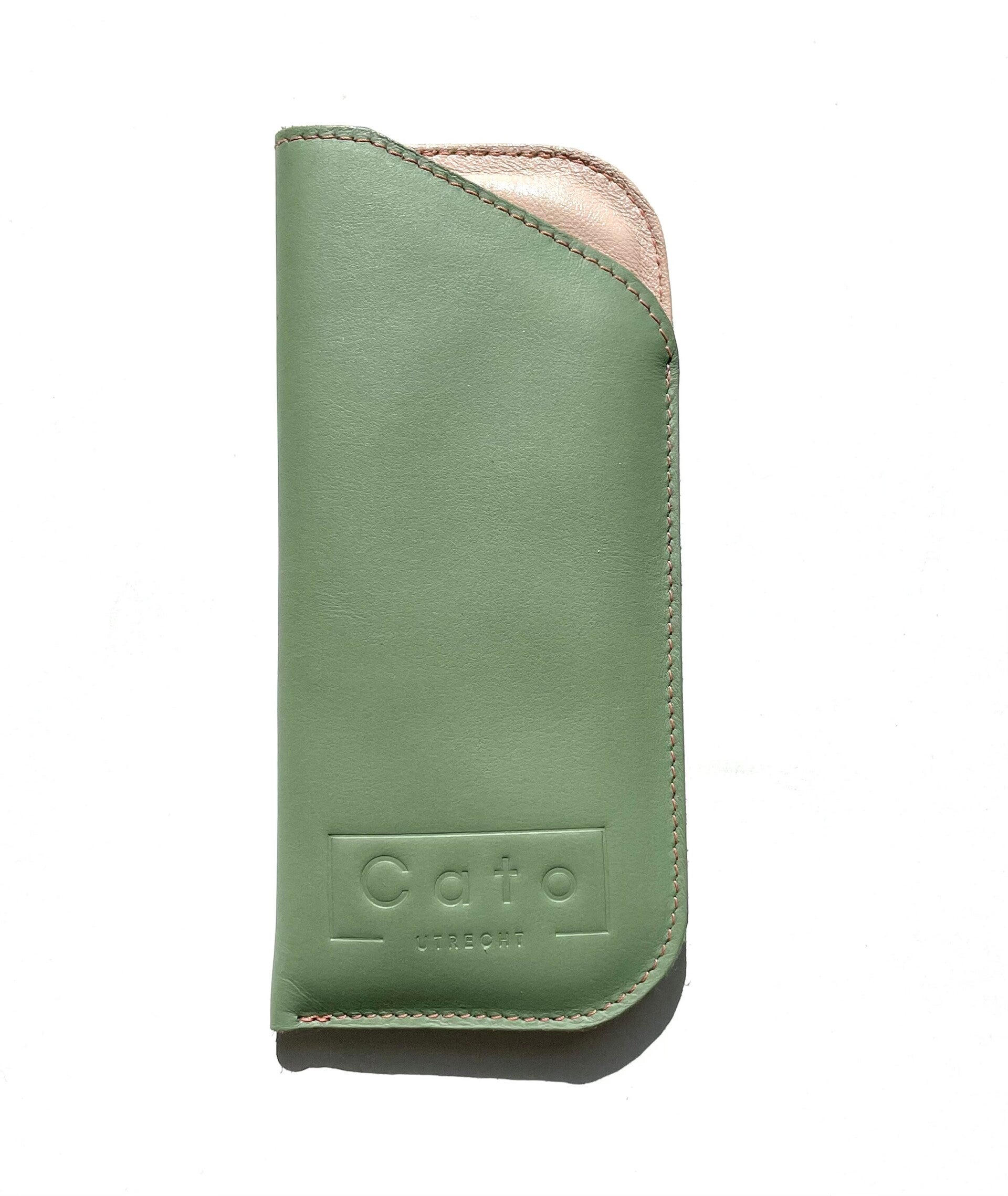 Leren brilhoesje in saliegroen