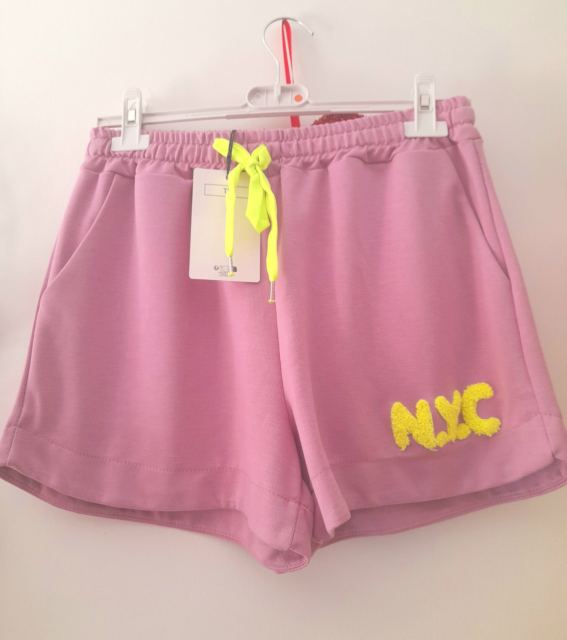 Short Lila / NYC Jaune