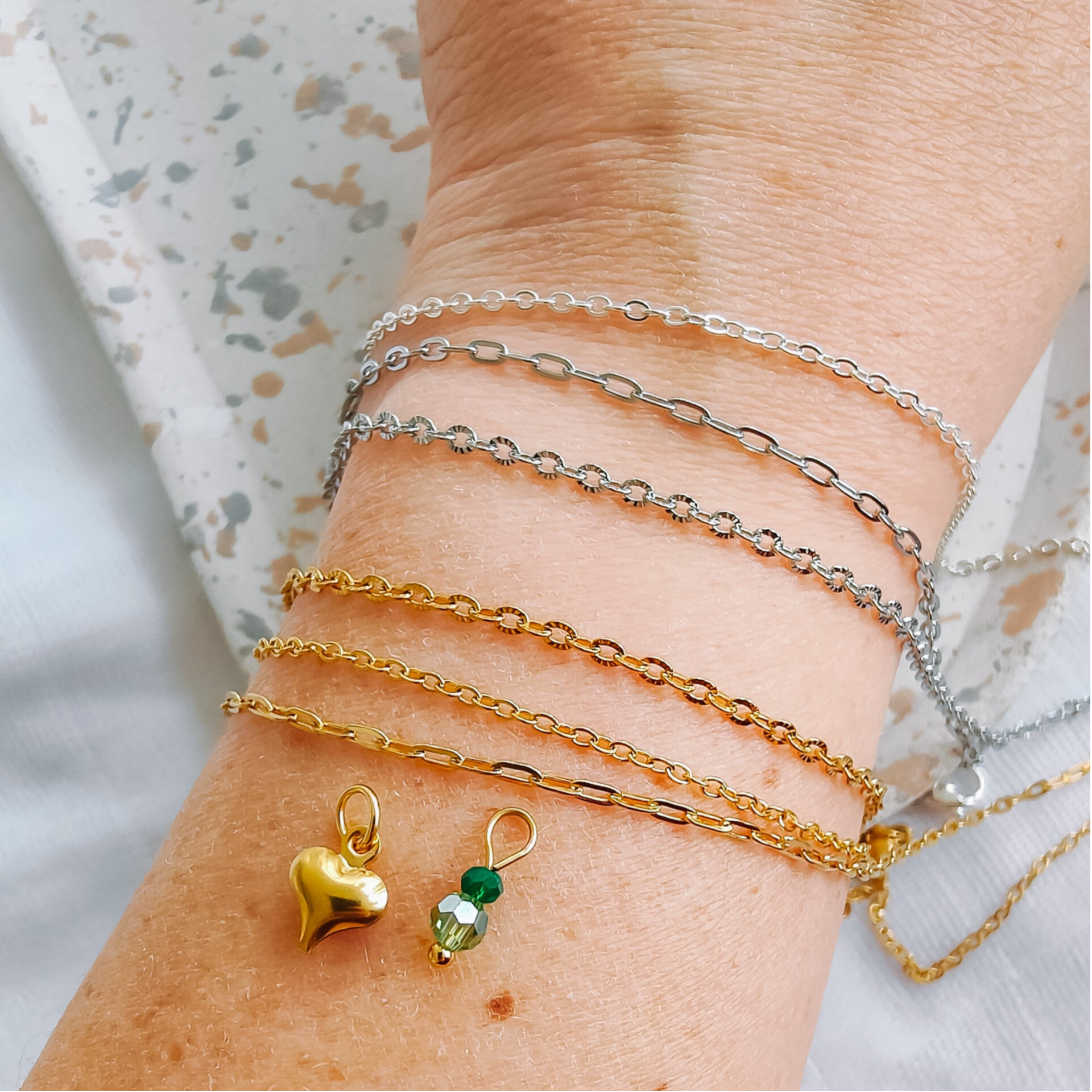 M&M - fijne schakelarmband