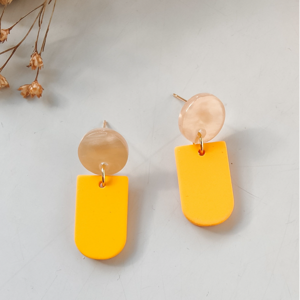 Amazing Acryl - Ear Spring