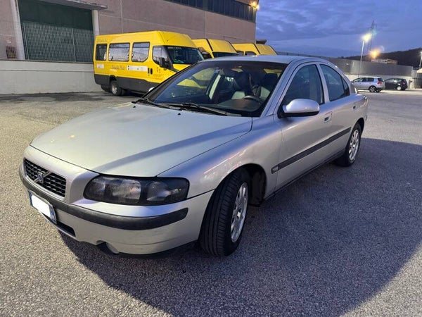 VOLVO S60 2.4