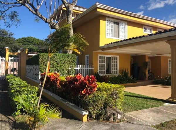 Condo for Sale in San Vicente, Moravia Villa Jacaranda