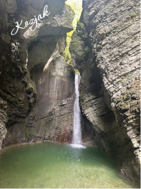 Cascada Kozjak. Slap Kozjak. planes en Kobarid. Eslovenia