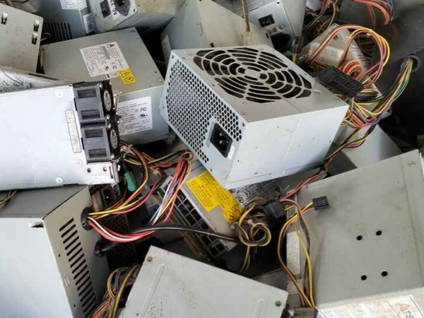 Alimentation ordi avec cable