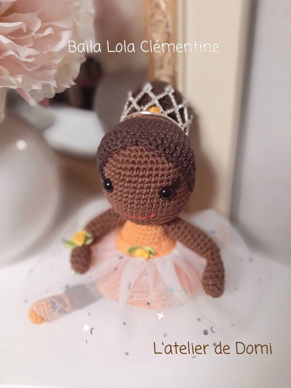 Poupée danseuse "CLEMENTINE"