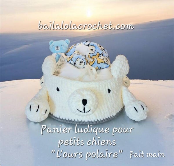 Magnifique panier ludique "L'ours polaire" pour petits chiens