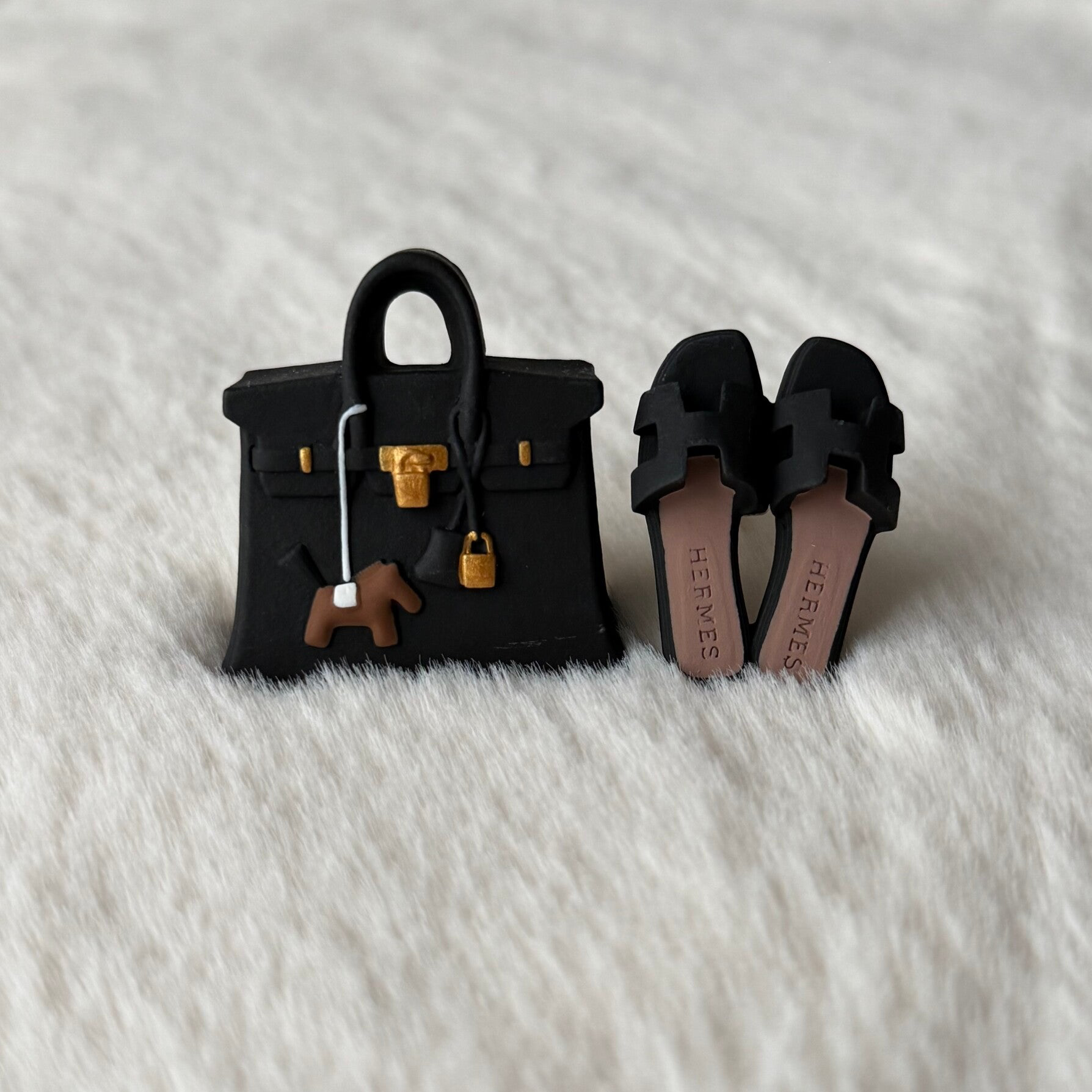 Charms | Midnight black