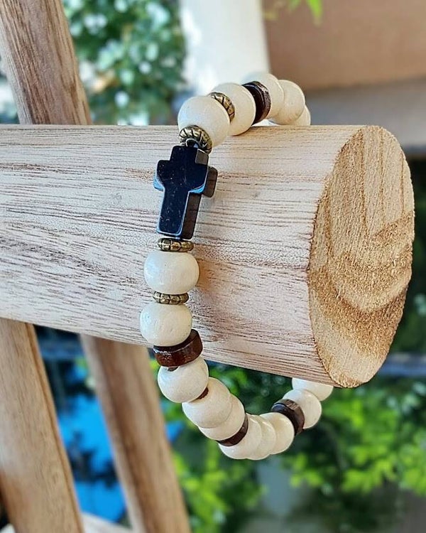 Eris – Bracelet en bois clair naturel