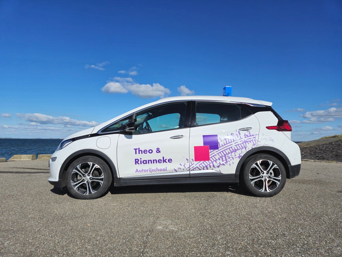 Autorijschool Theo en Rianneke logo