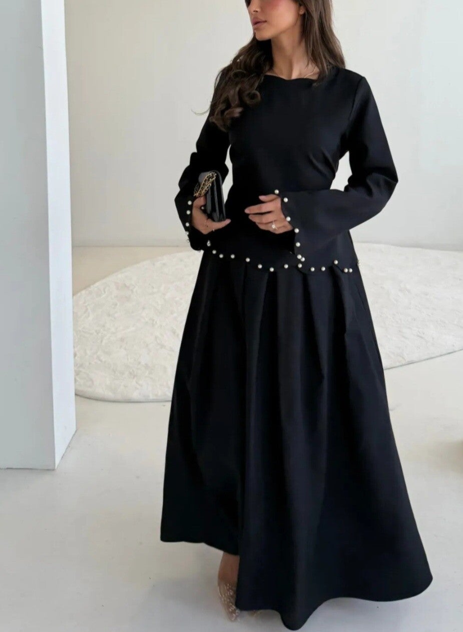 ​Elegante Tweedelige Set met Parelaccenten