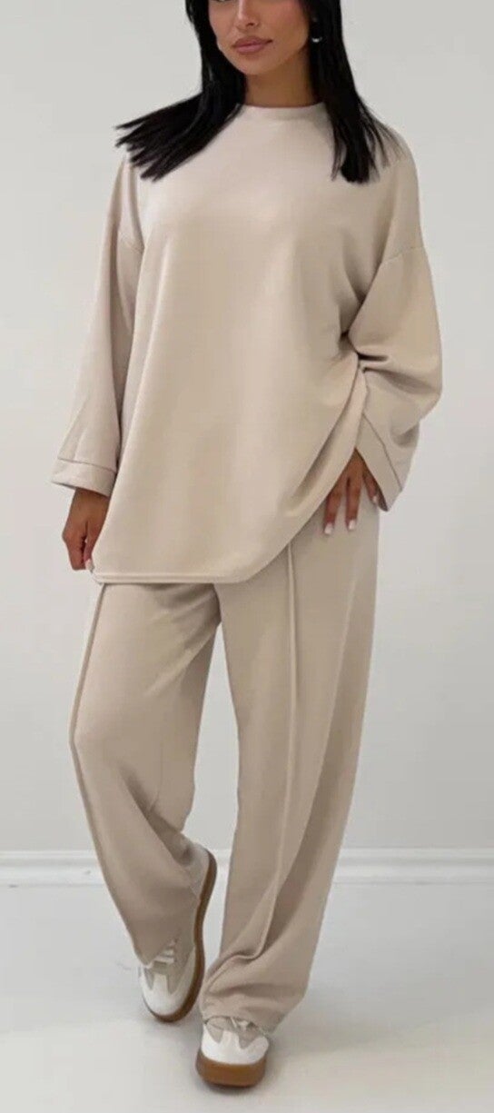 Oversized Trui & Wide-Leg Broek
