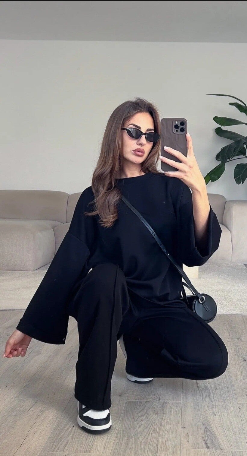 Oversized Trui & Wide-Leg Broek