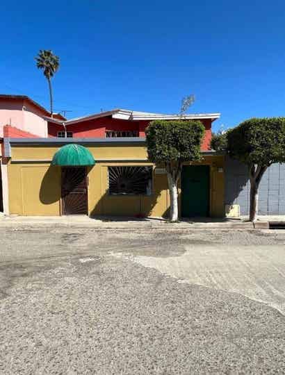 CASA EN RENTA EN COL. GABILONDO