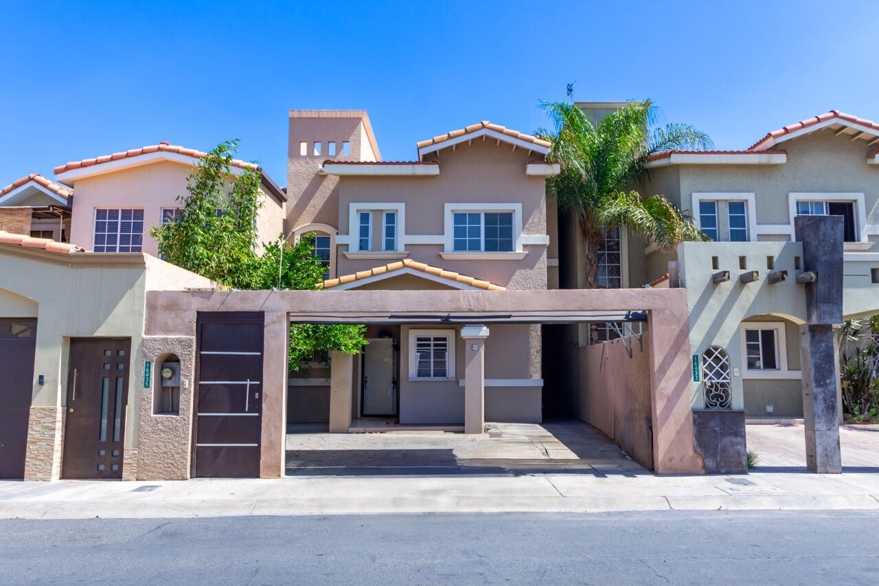 CASA EN VENTA EN RESIDENCIAL VISTA DEL RIO