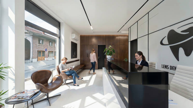 ldc-desk-standard.jpg
