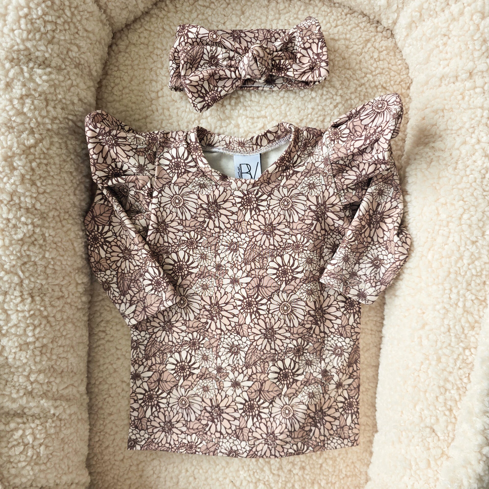 Shirt  Retro Flower | Ruffle optioneel.