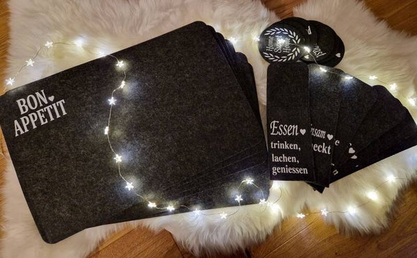 18tlg. Set mit 6x Tischset, 6x Untersetzer, 6x Bestecktaschen